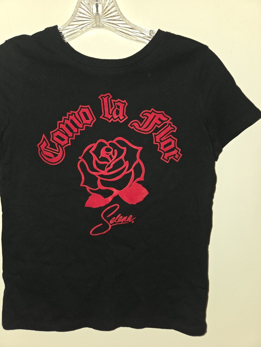 Selena "Como la Flor" Short Sleeve Tee - Black with Red Rose Graphic